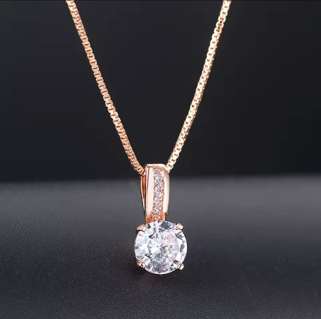 Collar Dina