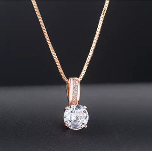 Collar Dina