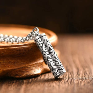 Collar Aki